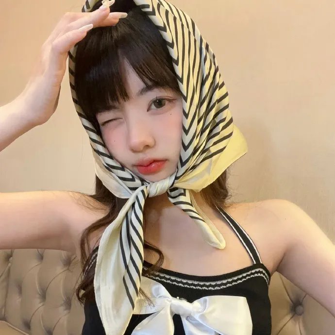与鲨同泳